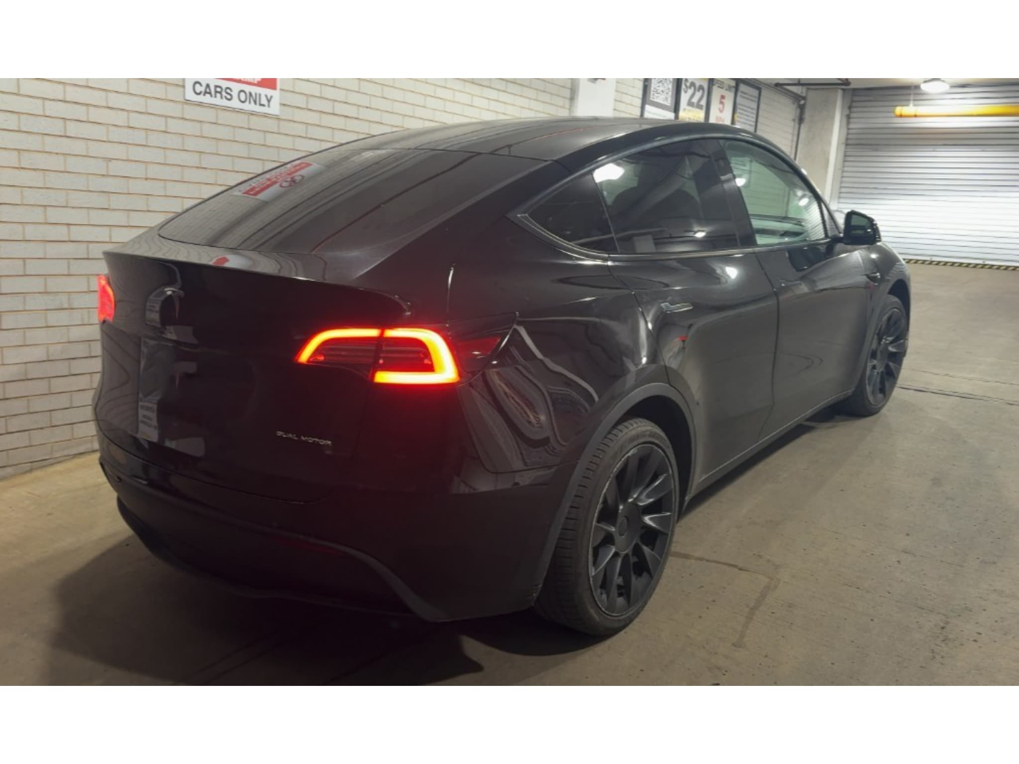 2021 Tesla Model Y view 3