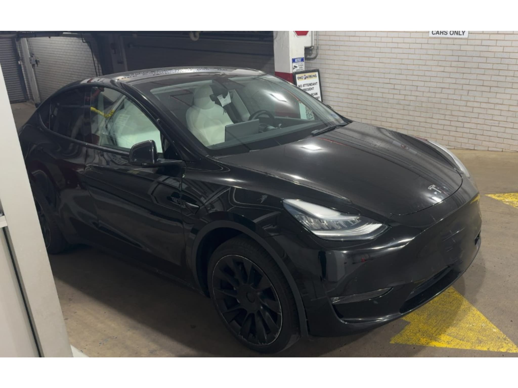 2021 Tesla Model Y view 4