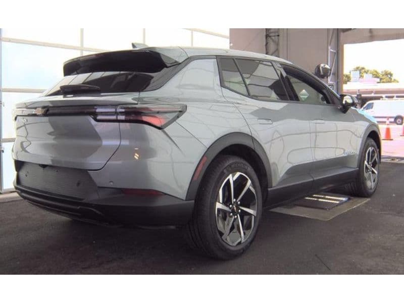 2026 Chevrolet Equinox EV view 3