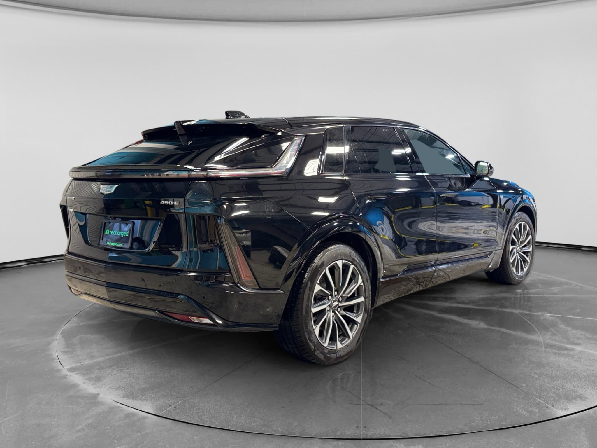 2024 Cadillac Lyriq view 3
