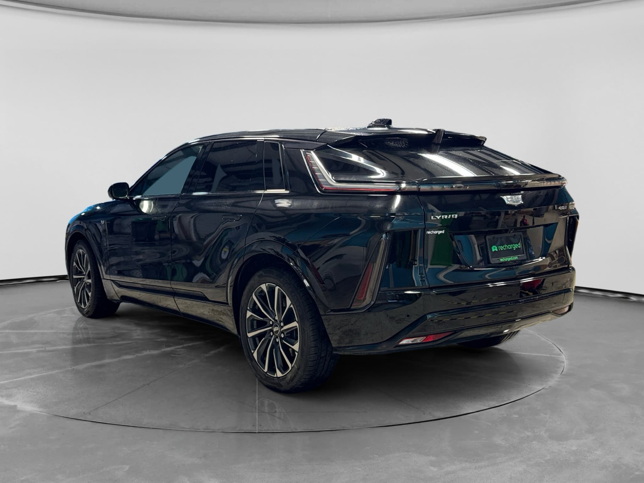 2024 Cadillac Lyriq view 2