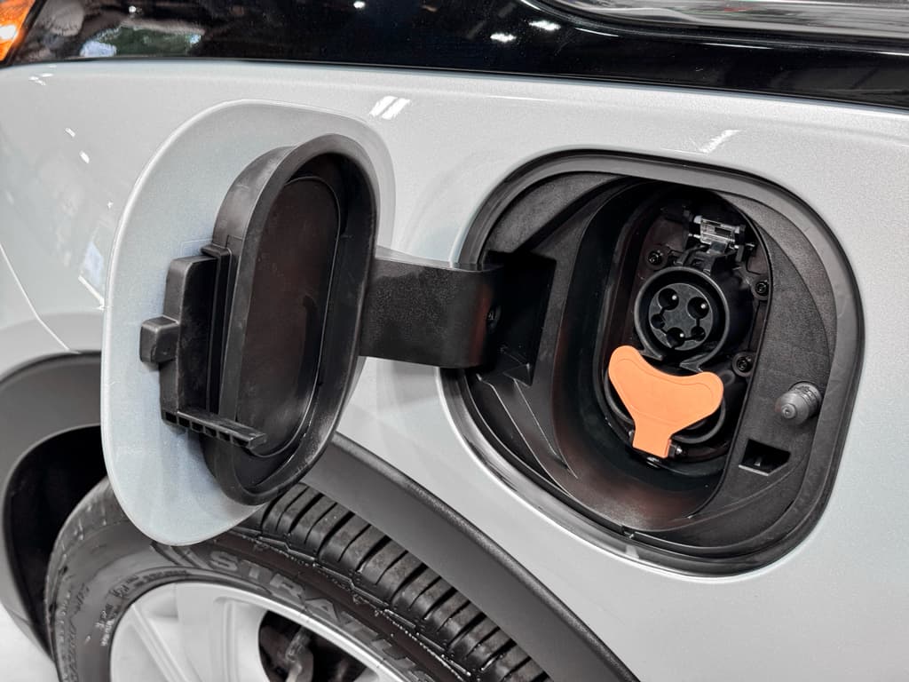 2023 Chevrolet Bolt EV view 5
