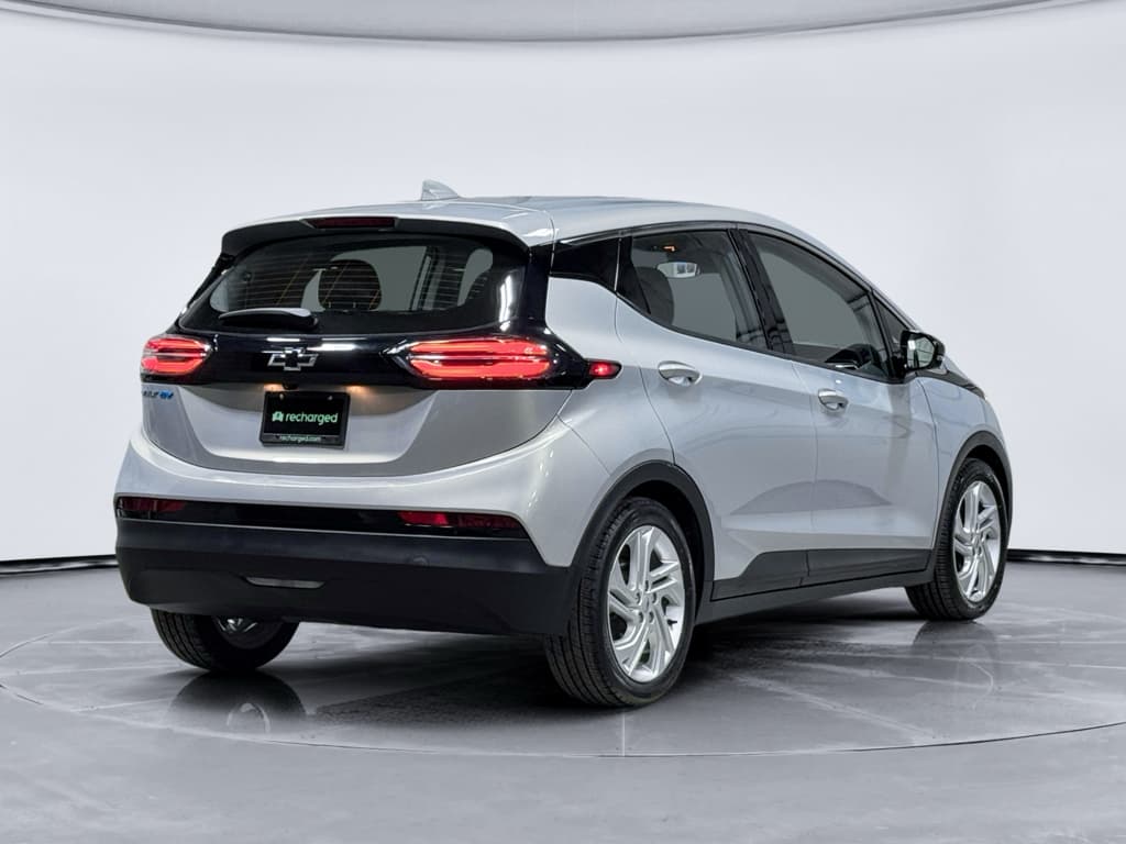 2023 Chevrolet Bolt EV view 3