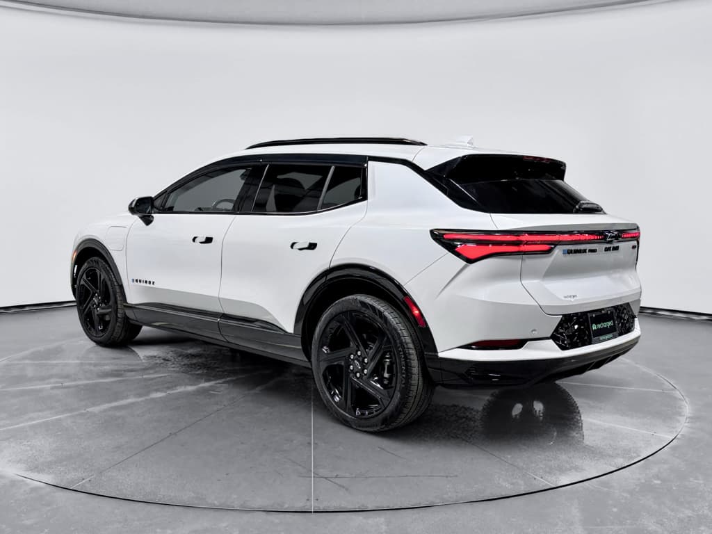 2025 Chevrolet Equinox EV view 2