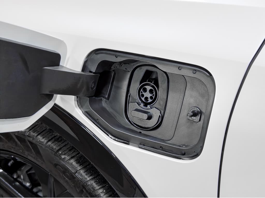 2025 Chevrolet Equinox EV view 5