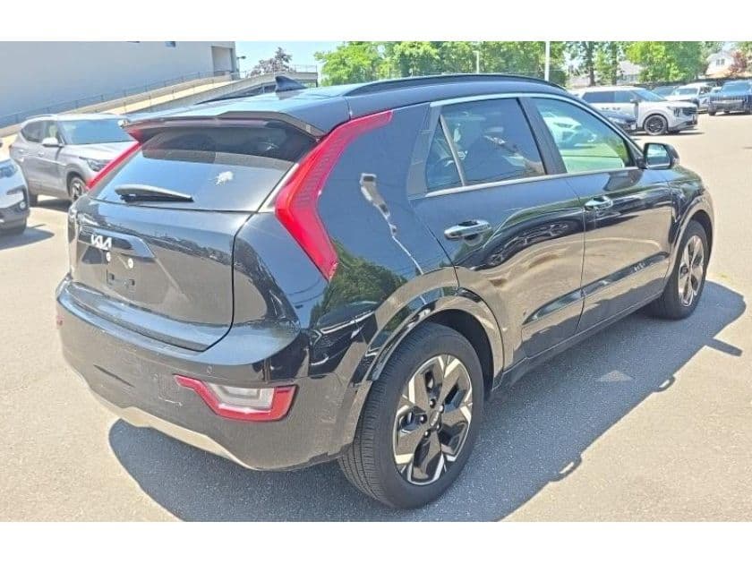 2024 Kia Niro EV view 3