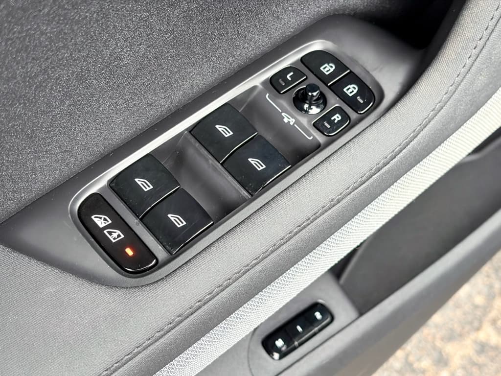 2023 Polestar Polestar 2 view 8