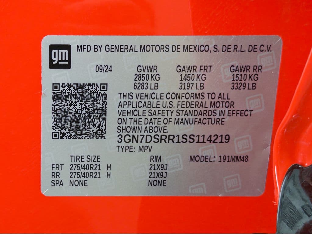 2025 Chevrolet Equinox EV view 27