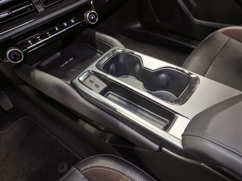 2025 Chevrolet Equinox EV view 19