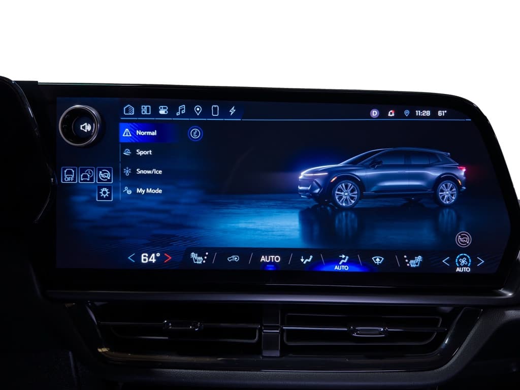 2025 Chevrolet Equinox EV view 12