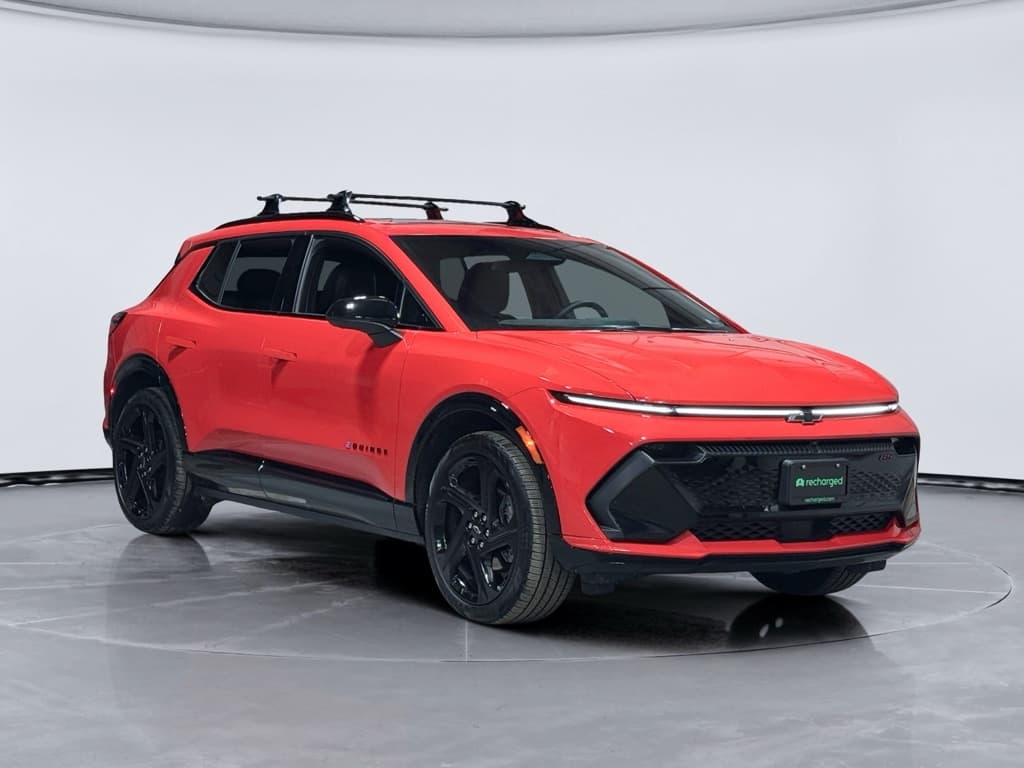 2025 Chevrolet Equinox EV view 3