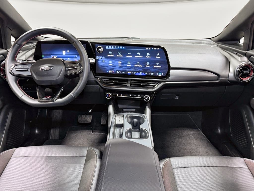 2025 Chevrolet Equinox EV view 9