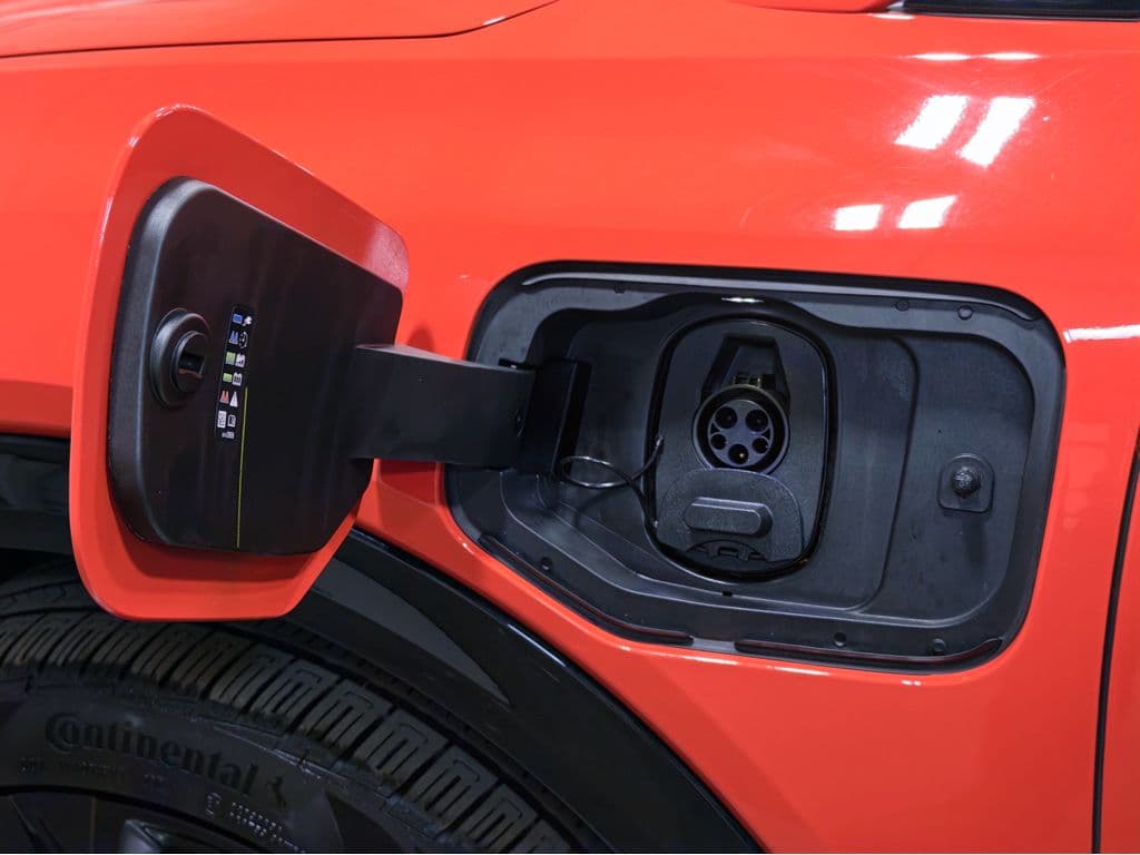 2025 Chevrolet Equinox EV view 5