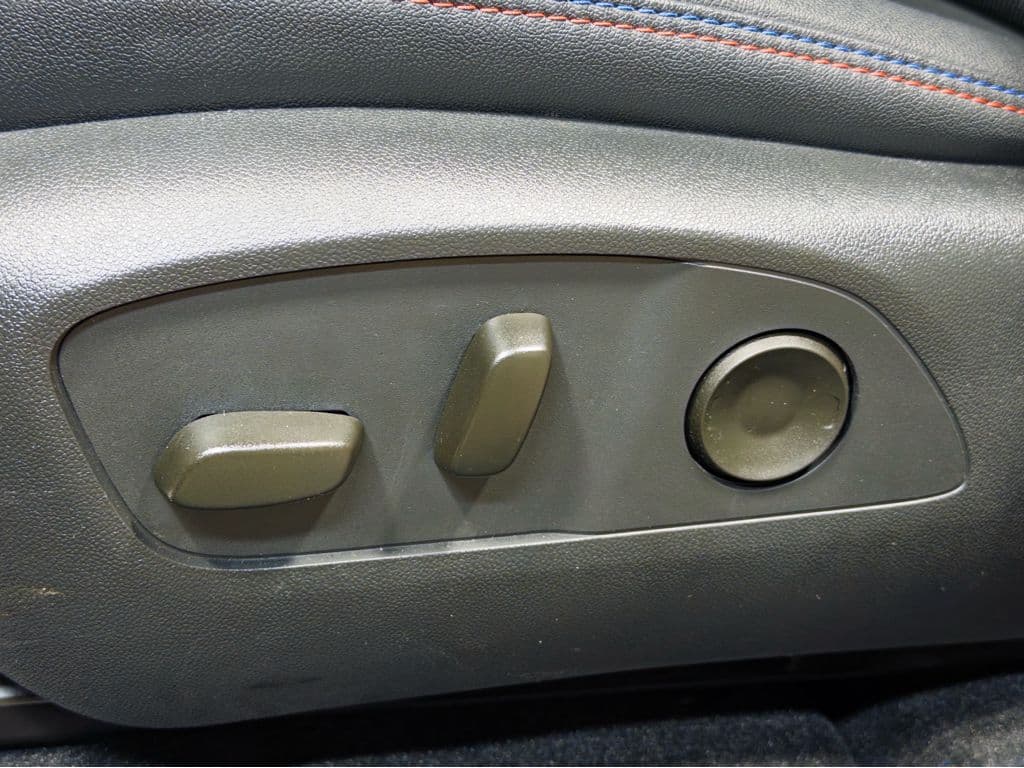 2025 Chevrolet Equinox EV view 6