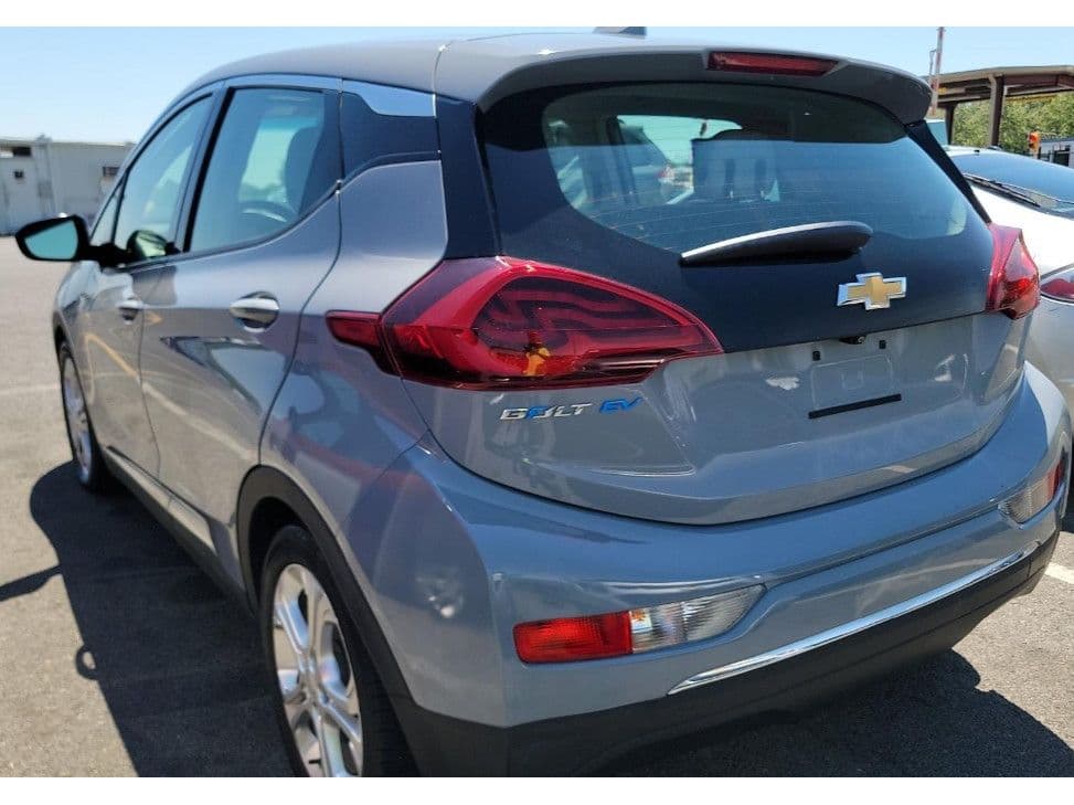 2021 Chevrolet Bolt EV view 4
