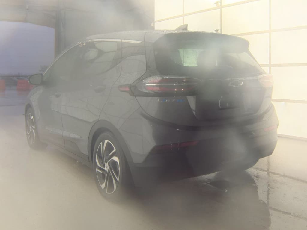2023 Chevrolet Bolt EV view 4
