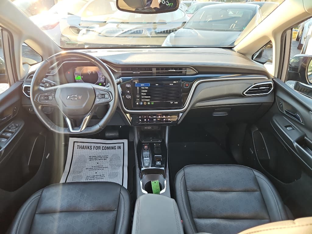 2023 Chevrolet Bolt EV view 16