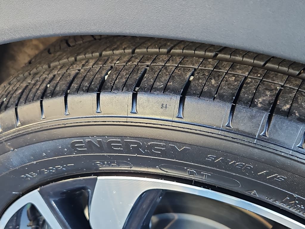 2023 Chevrolet Bolt EV view 32