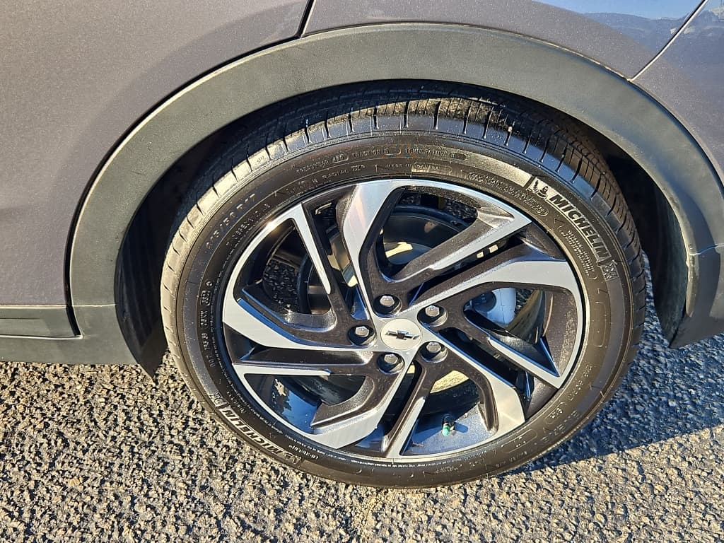 2023 Chevrolet Bolt EV view 29