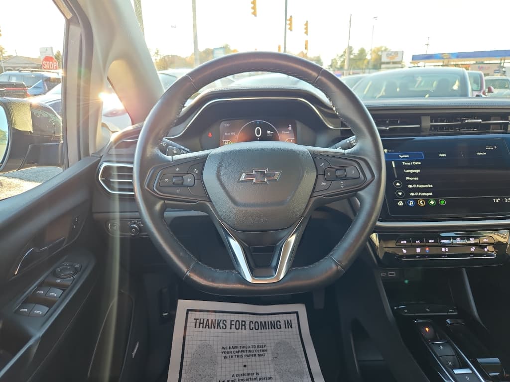 2023 Chevrolet Bolt EV view 8