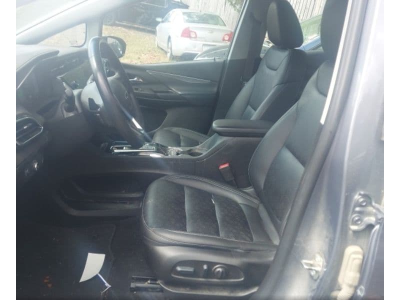 2023 Chevrolet Bolt EV view 5