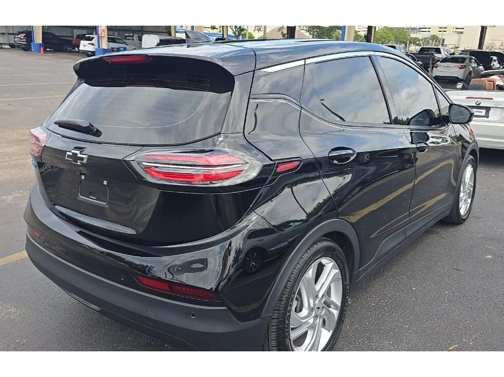 2022 Chevrolet Bolt EV view 3