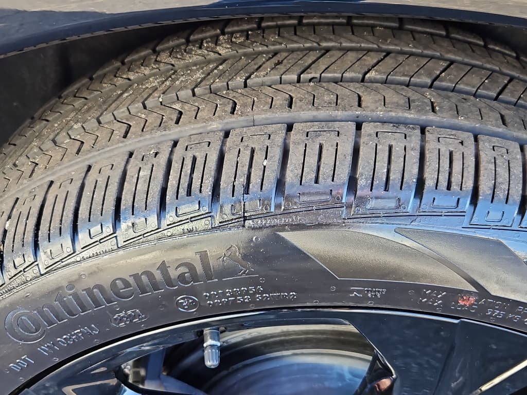 2025 Chevrolet Equinox EV view 25