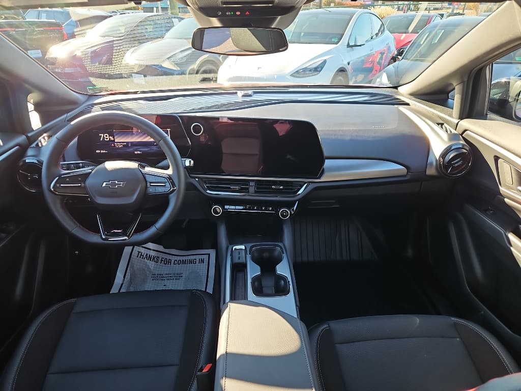 2025 Chevrolet Equinox EV view 12