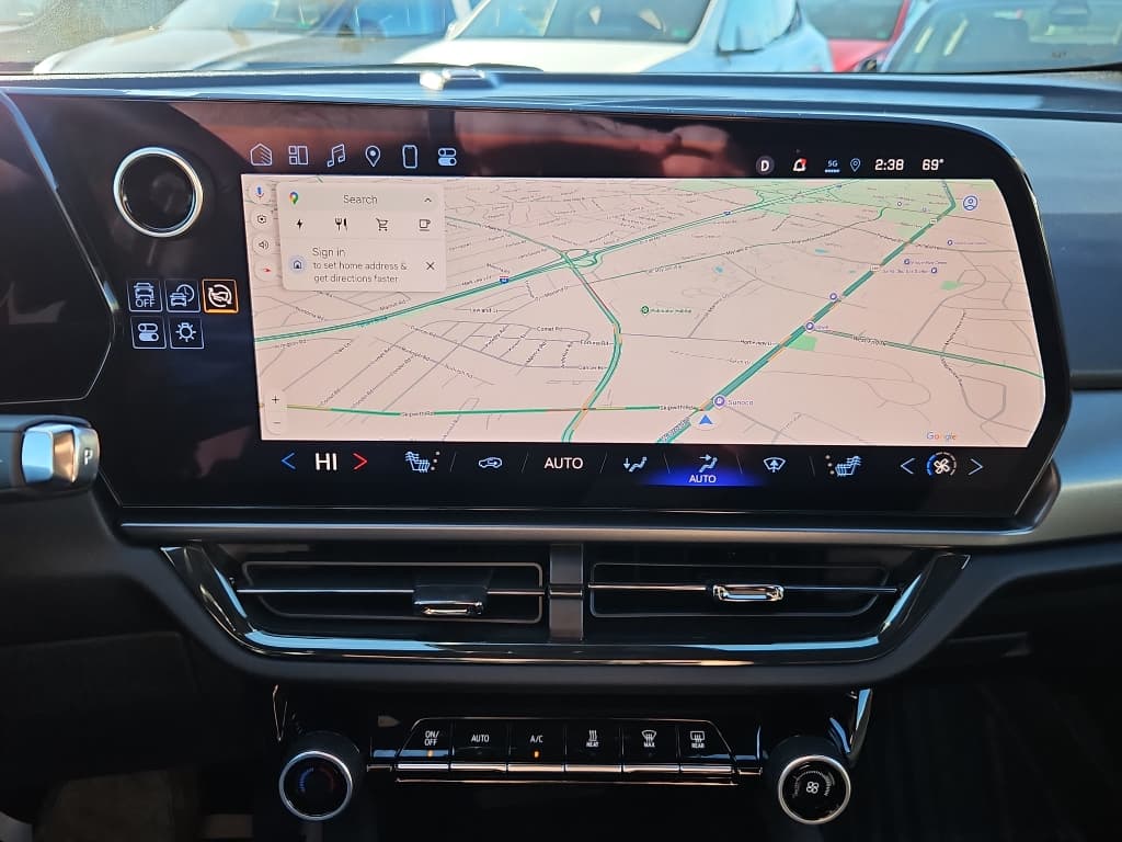 2025 Chevrolet Equinox EV view 31