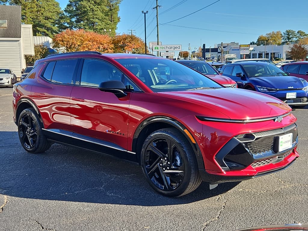 2025 Chevrolet Equinox EV view 6