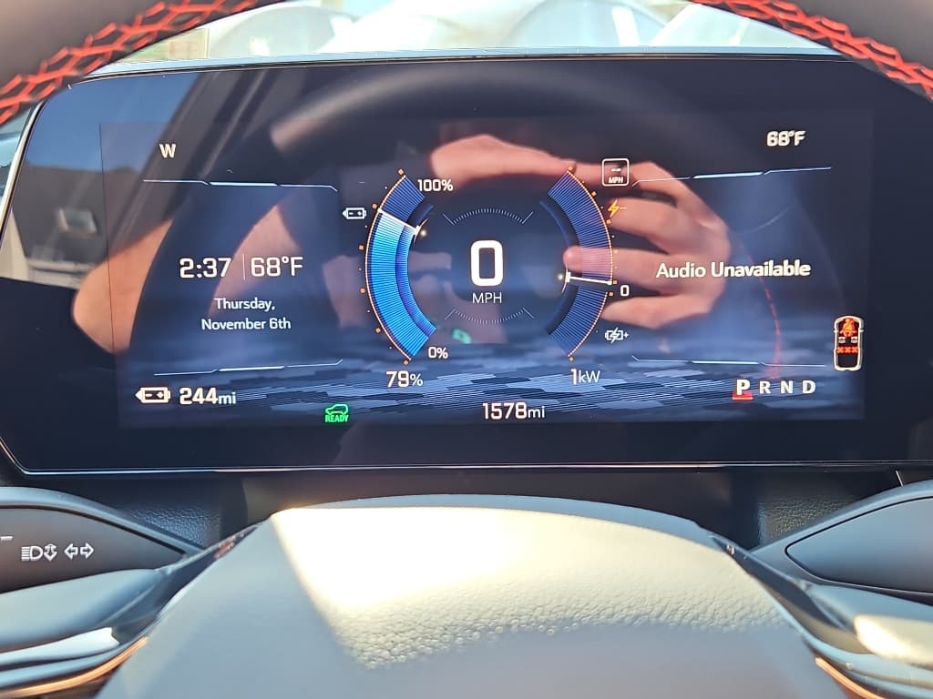 2025 Chevrolet Equinox EV view 28