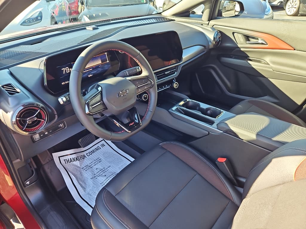 2025 Chevrolet Equinox EV view 9