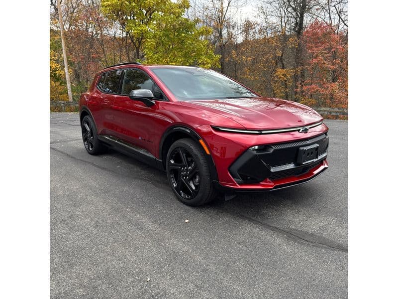 2025 Chevrolet Equinox EV view 4