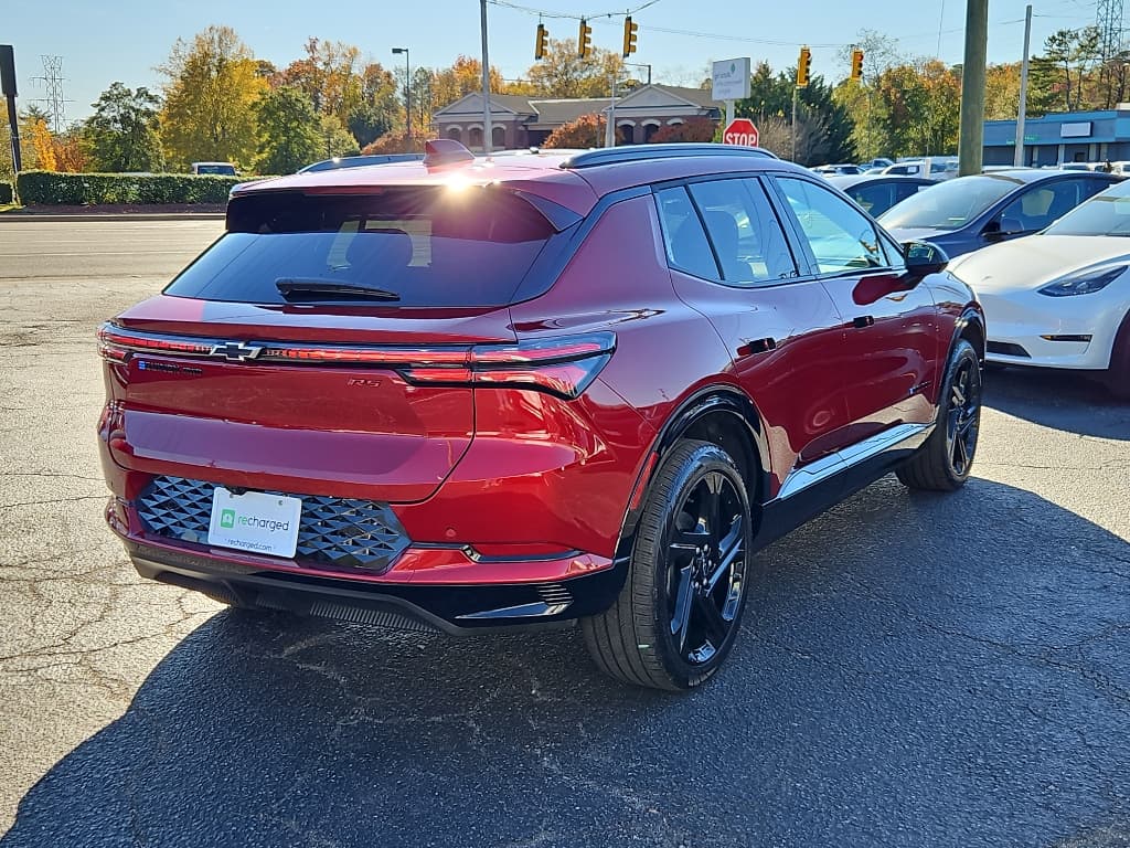 2025 Chevrolet Equinox EV view 5
