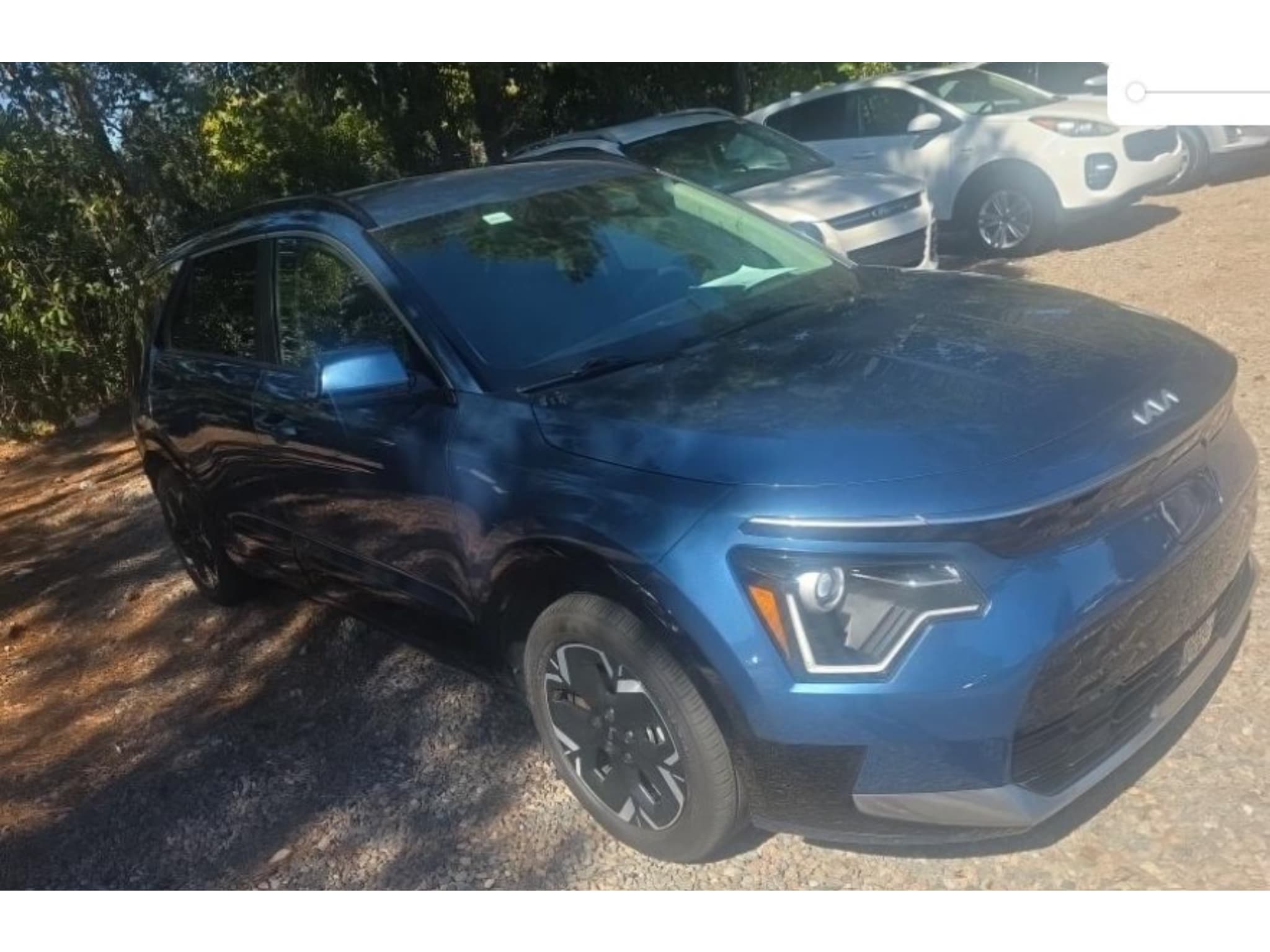 2024 Kia Niro EV view 4