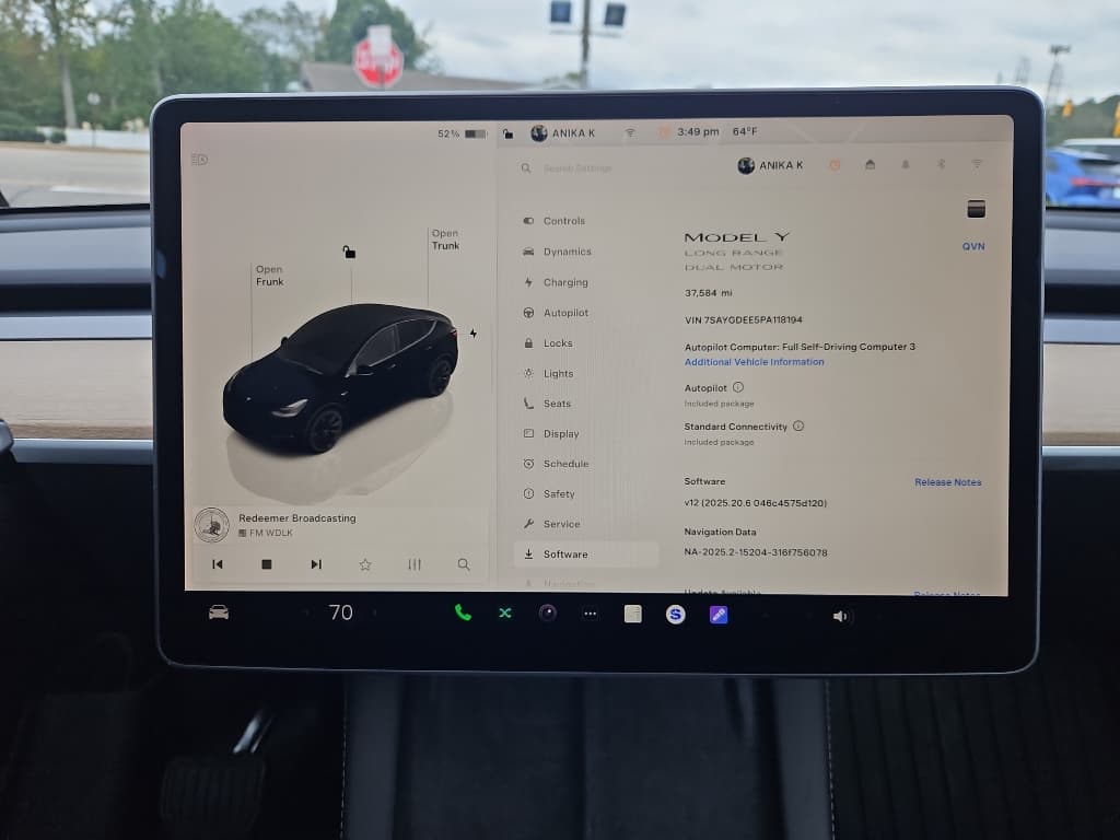 2023 Tesla Model Y view 12