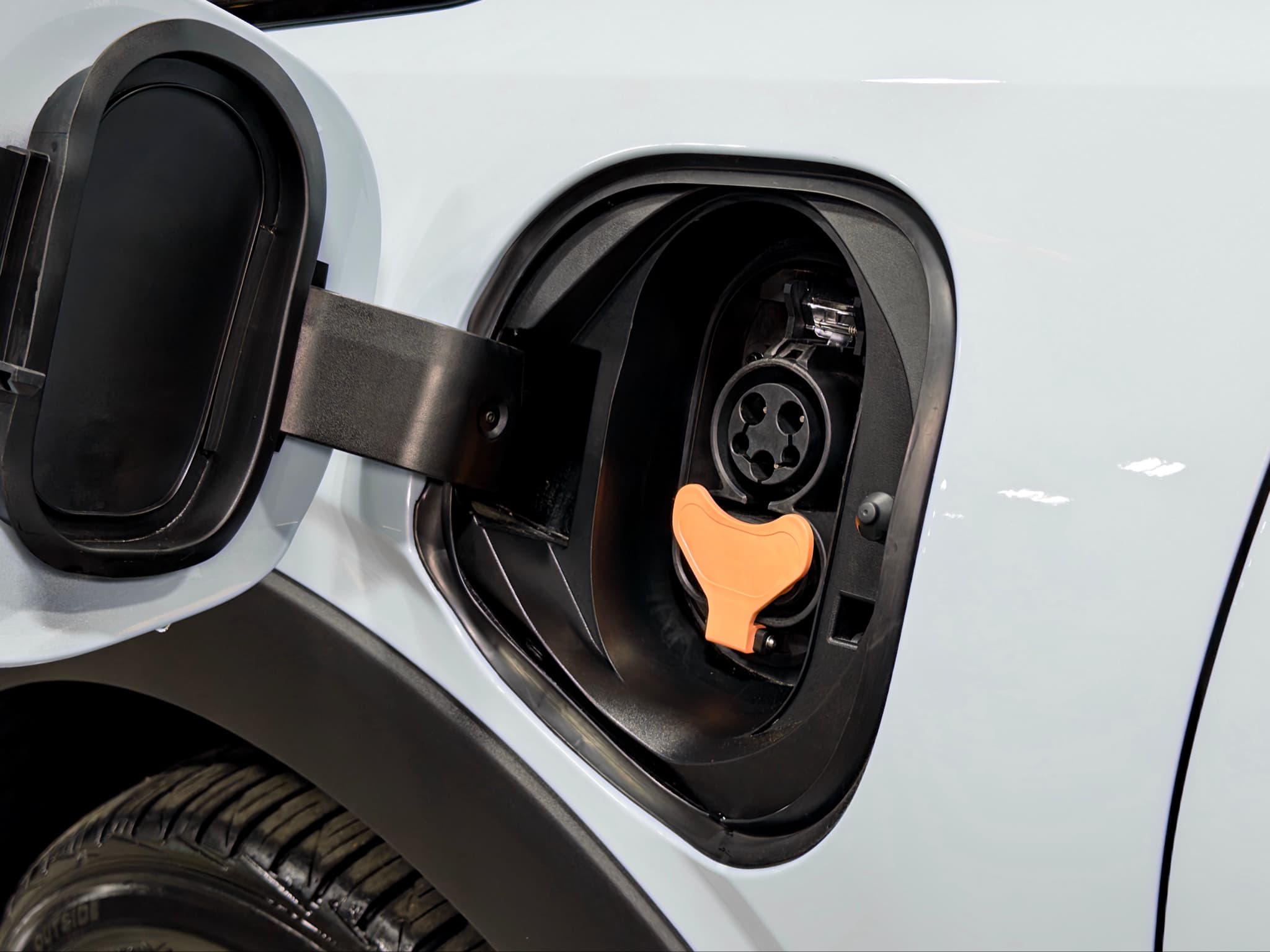 2022 Chevrolet Bolt EUV view 5