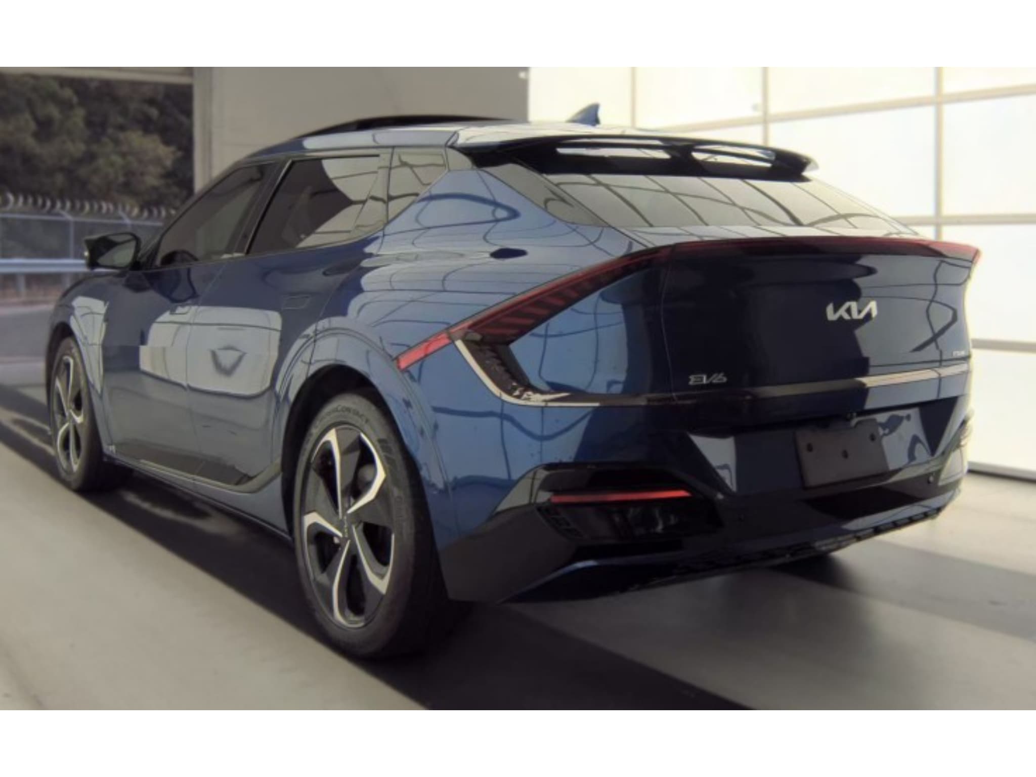 2023 Kia EV6 view 4