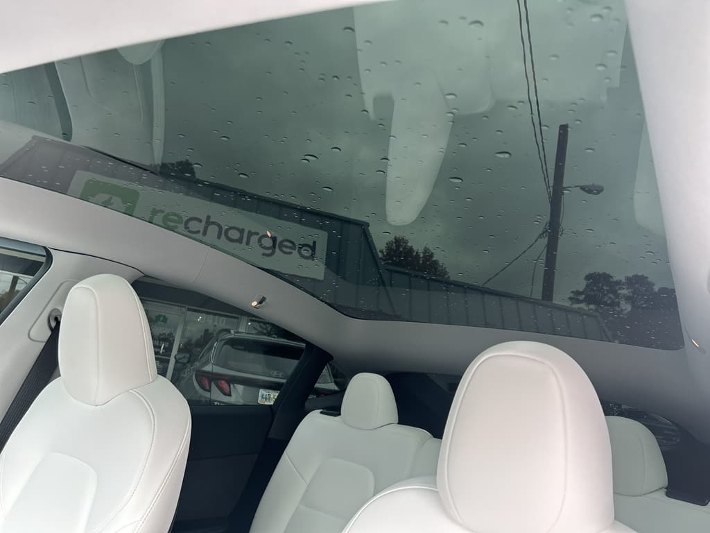 2023 Tesla Model Y view 19