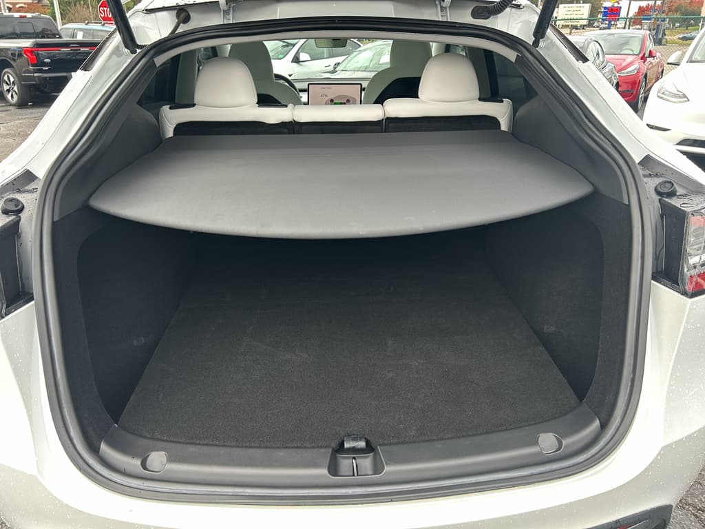 2023 Tesla Model Y view 22