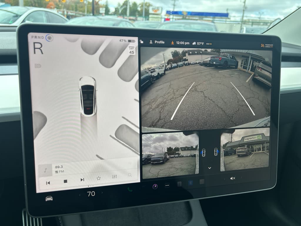 2023 Tesla Model Y view 11