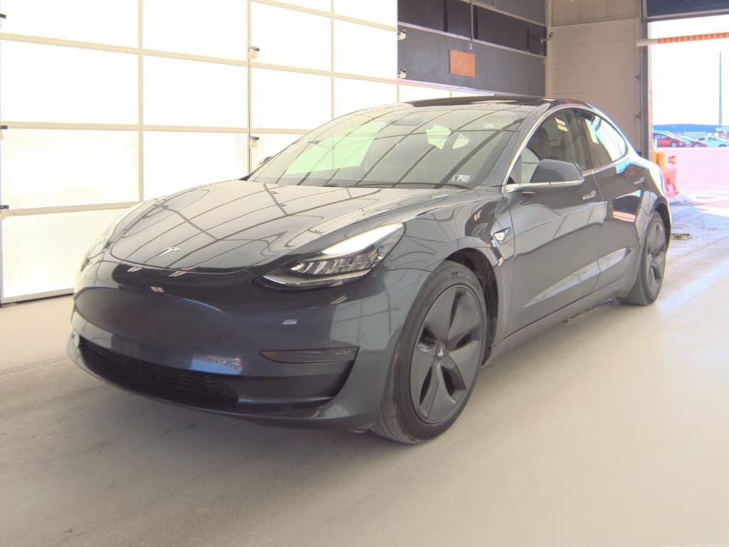 2018 Tesla Model 3 view 1