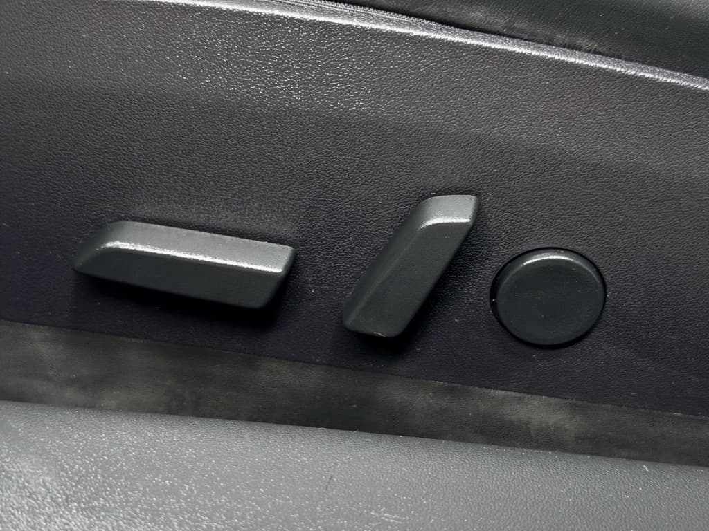 2018 Tesla Model 3 view 7