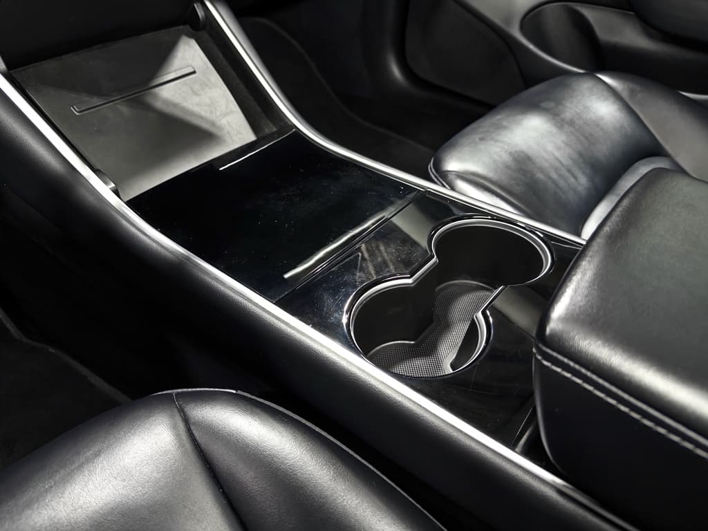 2018 Tesla Model 3 view 18