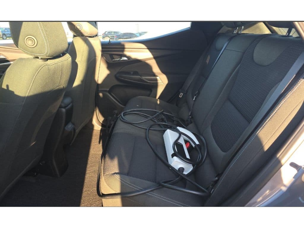 2023 Chevrolet Bolt EUV view 6