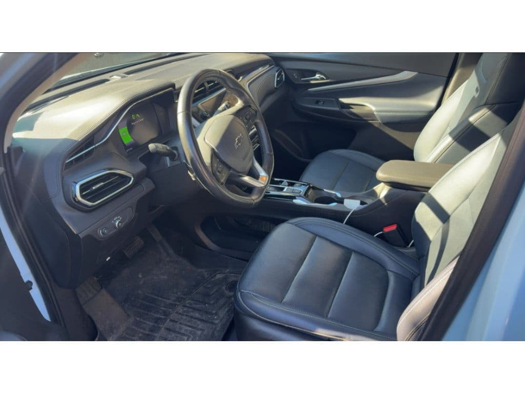 2022 Chevrolet Bolt EUV view 5