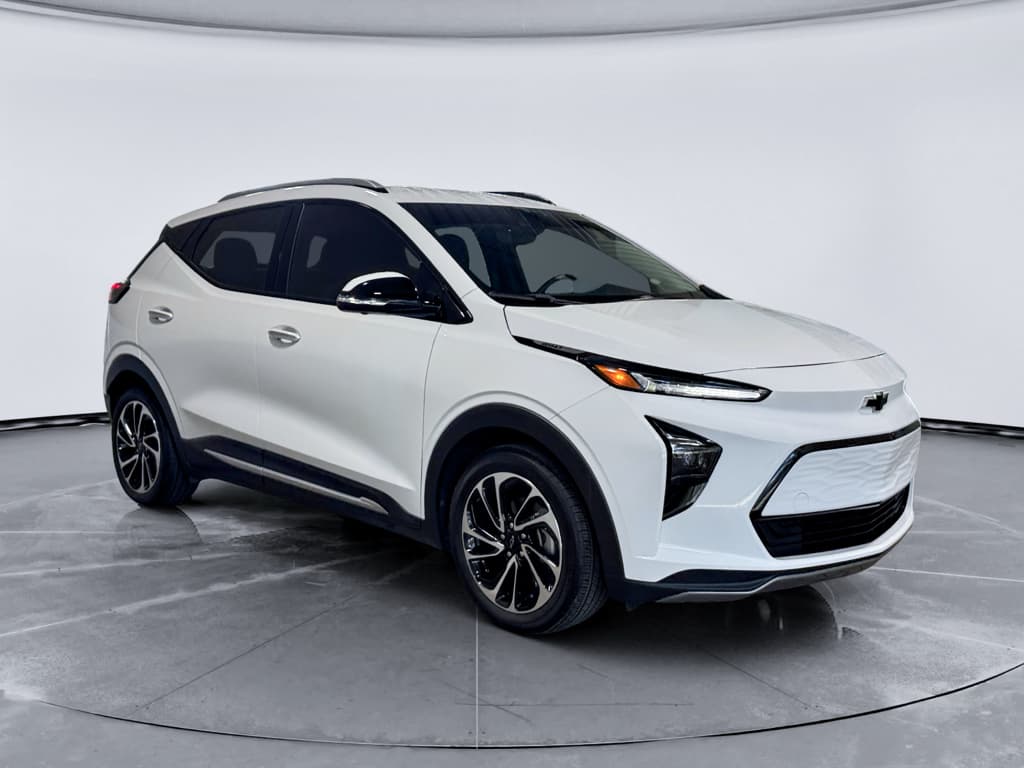 2022 Chevrolet Bolt EUV view 4
