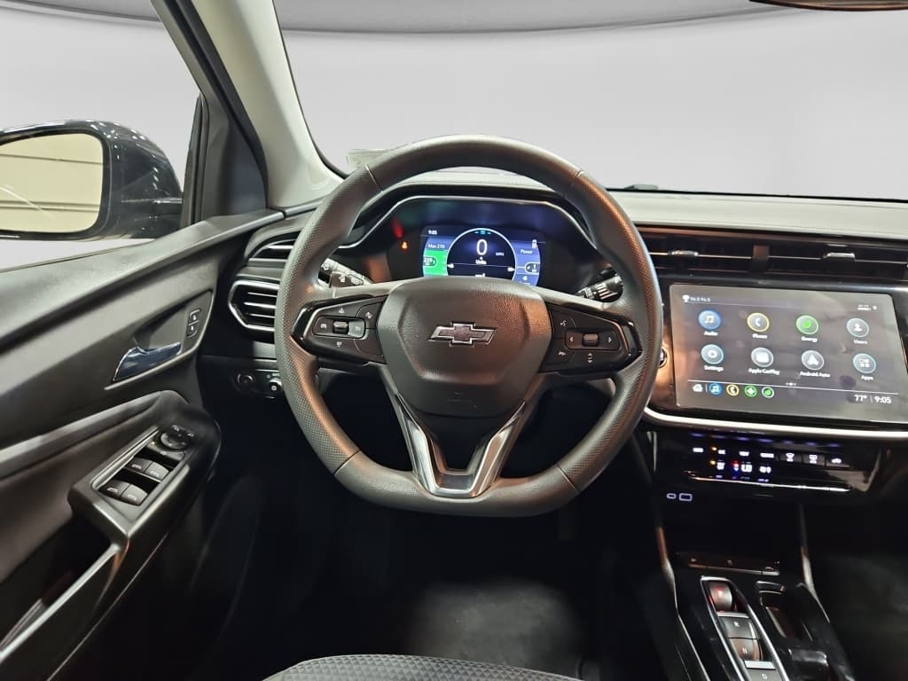 2023 Chevrolet Bolt EUV view 7