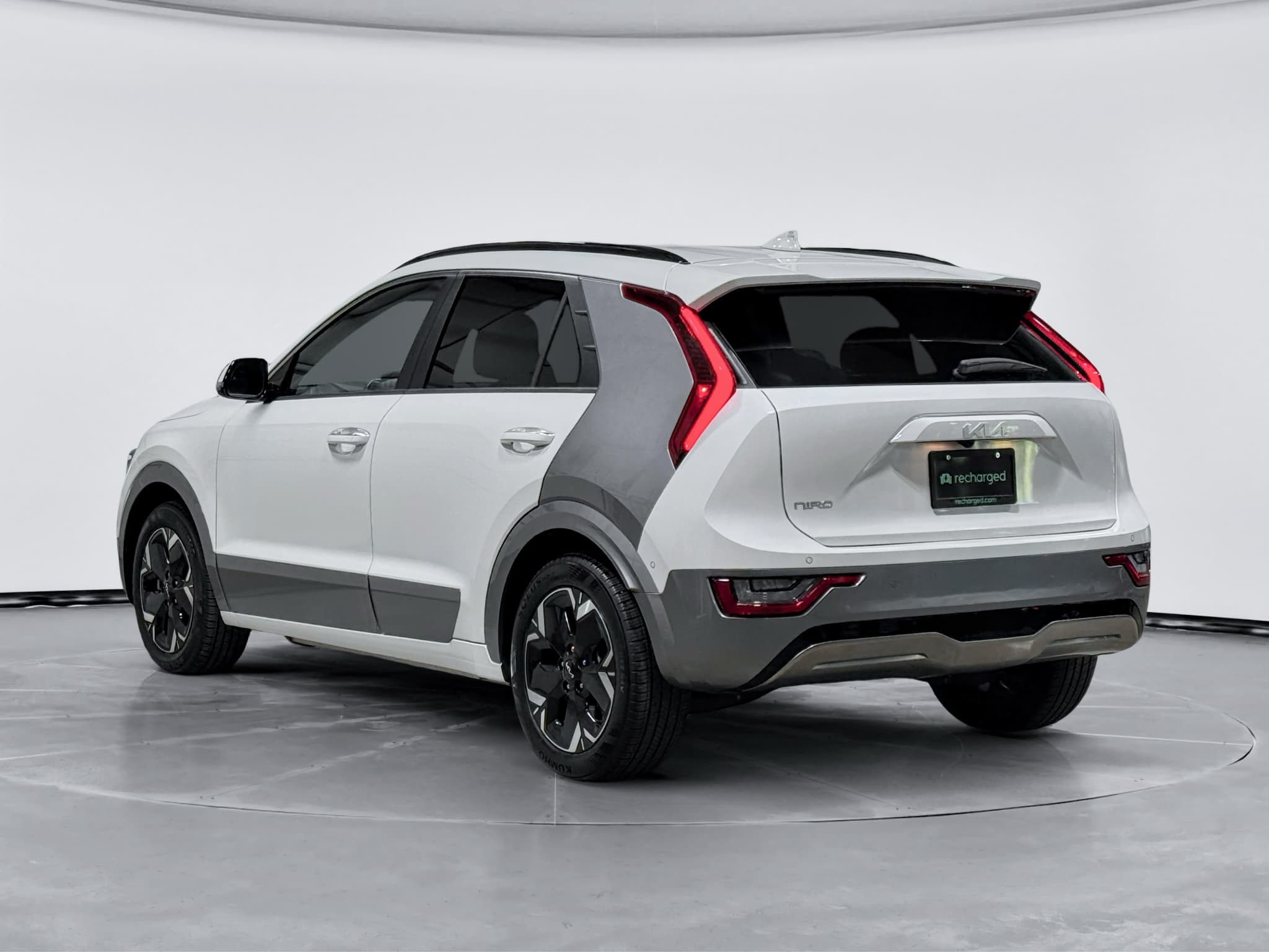 2024 Kia Niro EV view 2