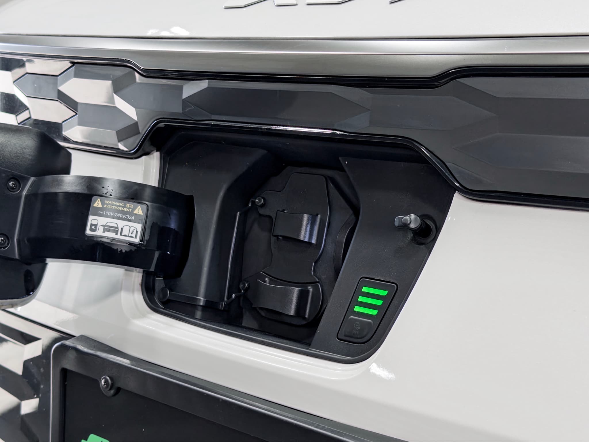 2024 Kia Niro EV view 5